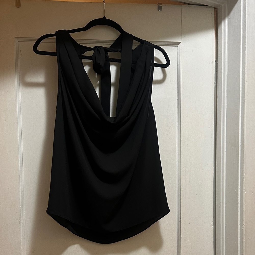Chic Black Sleeveless Blouse